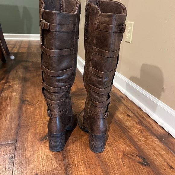 NOT FOR SALE - Picture 5 of 9